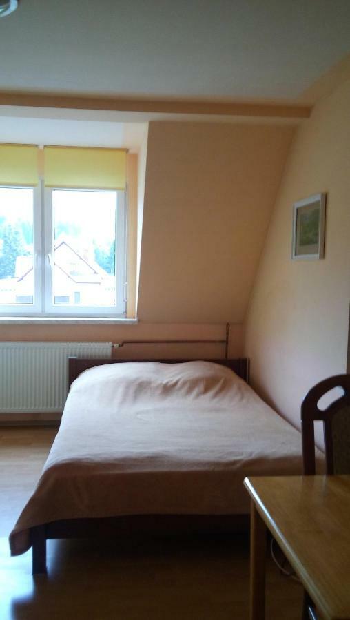 Pod Brzegiem Privatunterkunft